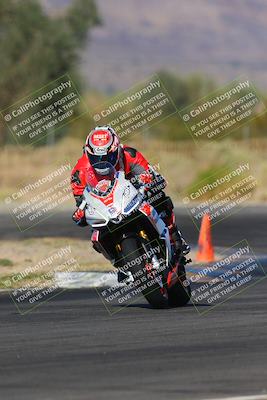 media/Nov-06-2023-Moto Forza (Mon) [[ce023d0744]]/3-Intermediate Group/Session 4 (Turns 2 and 1 Exit)/